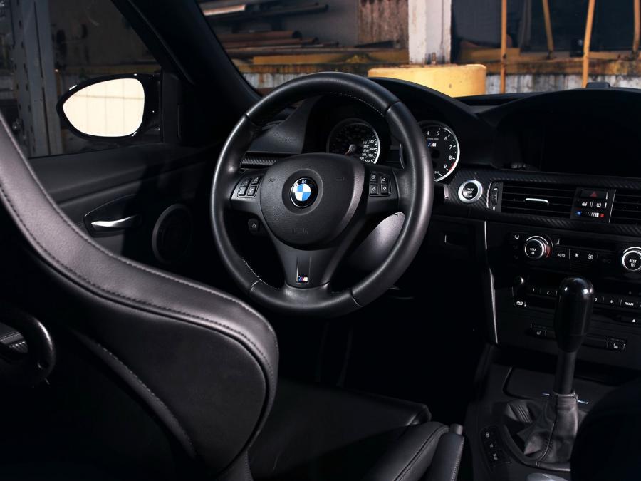  BMW M3 Sedan Red Death by IND Distribution 2010 года  (фото 8 из 10)